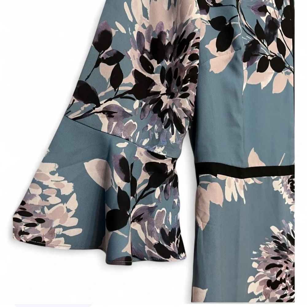Lark & Ro Floral Bell-Sleeve Sheath Dress - Size S - Picture 8 of 10